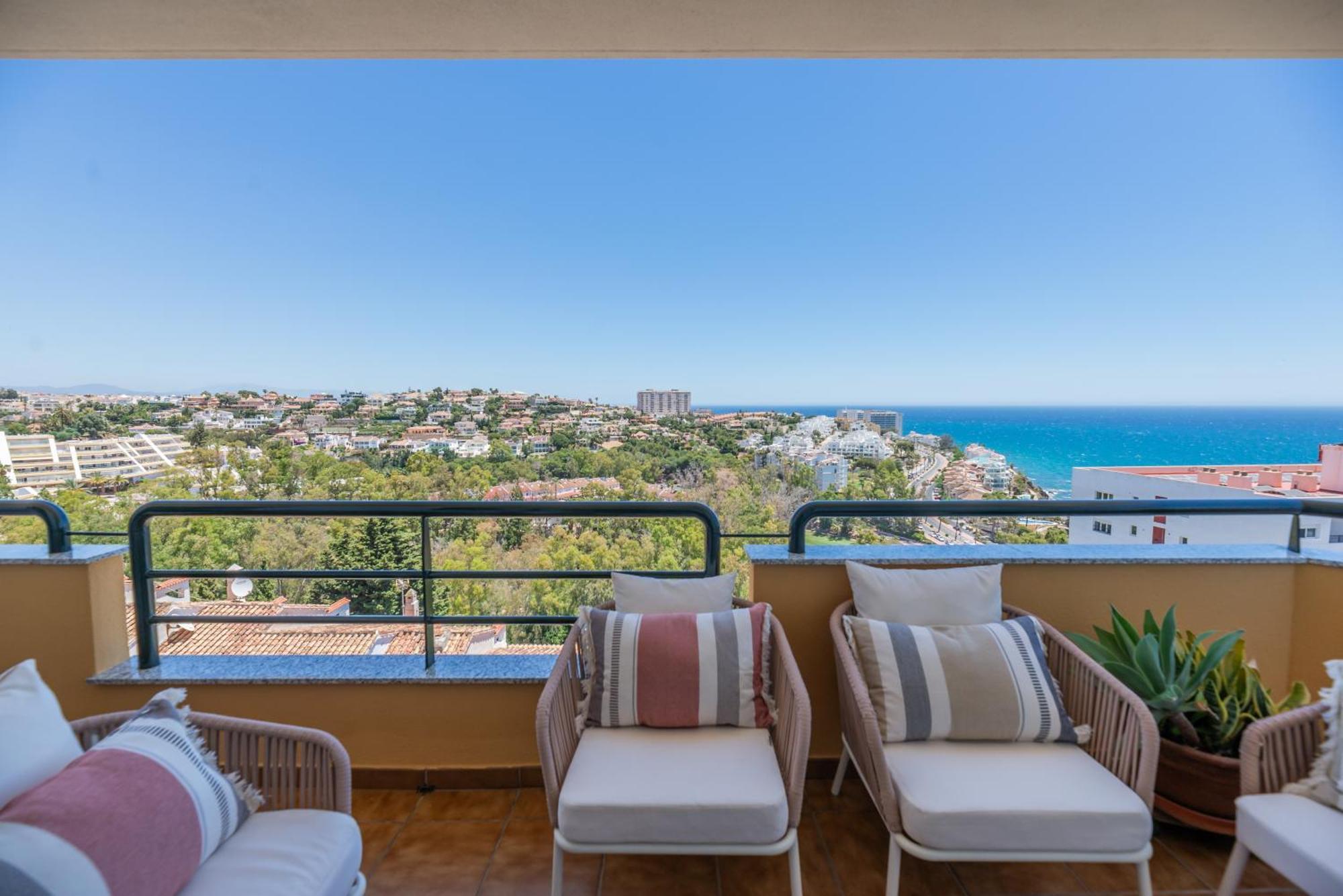 Luxury 4Bdr Penthouse With Sea Views Apartment Беналмадена Екстериор снимка